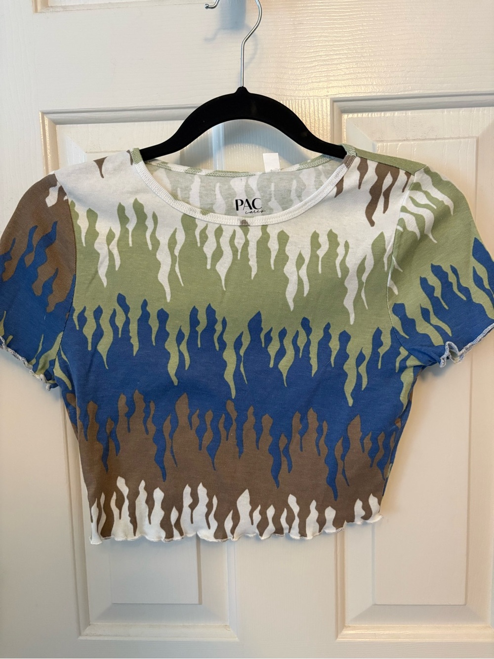 PacSun Olive Blue Brown White Abstract Wave Crop Top